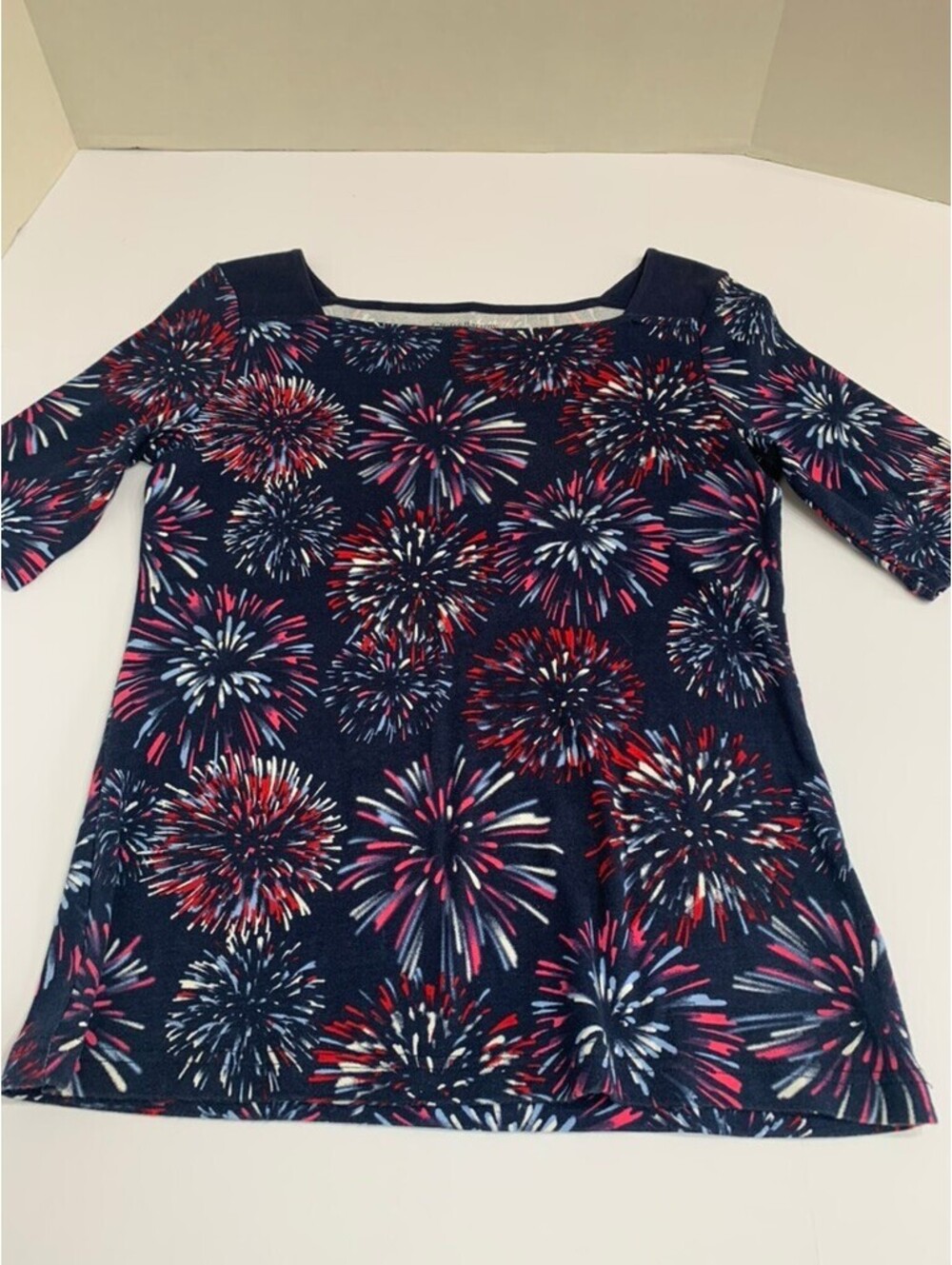 Croft and Barrow Size S Red Whte and Blue Knit Top Short Sleeve